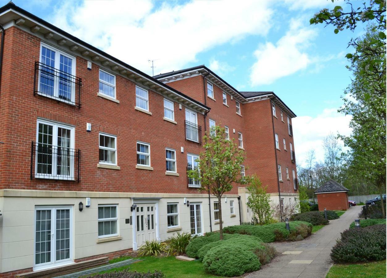 2 Bed 2 Bath At Jago Crt In Newbury - Free Allocated Parking Екстер'єр фото