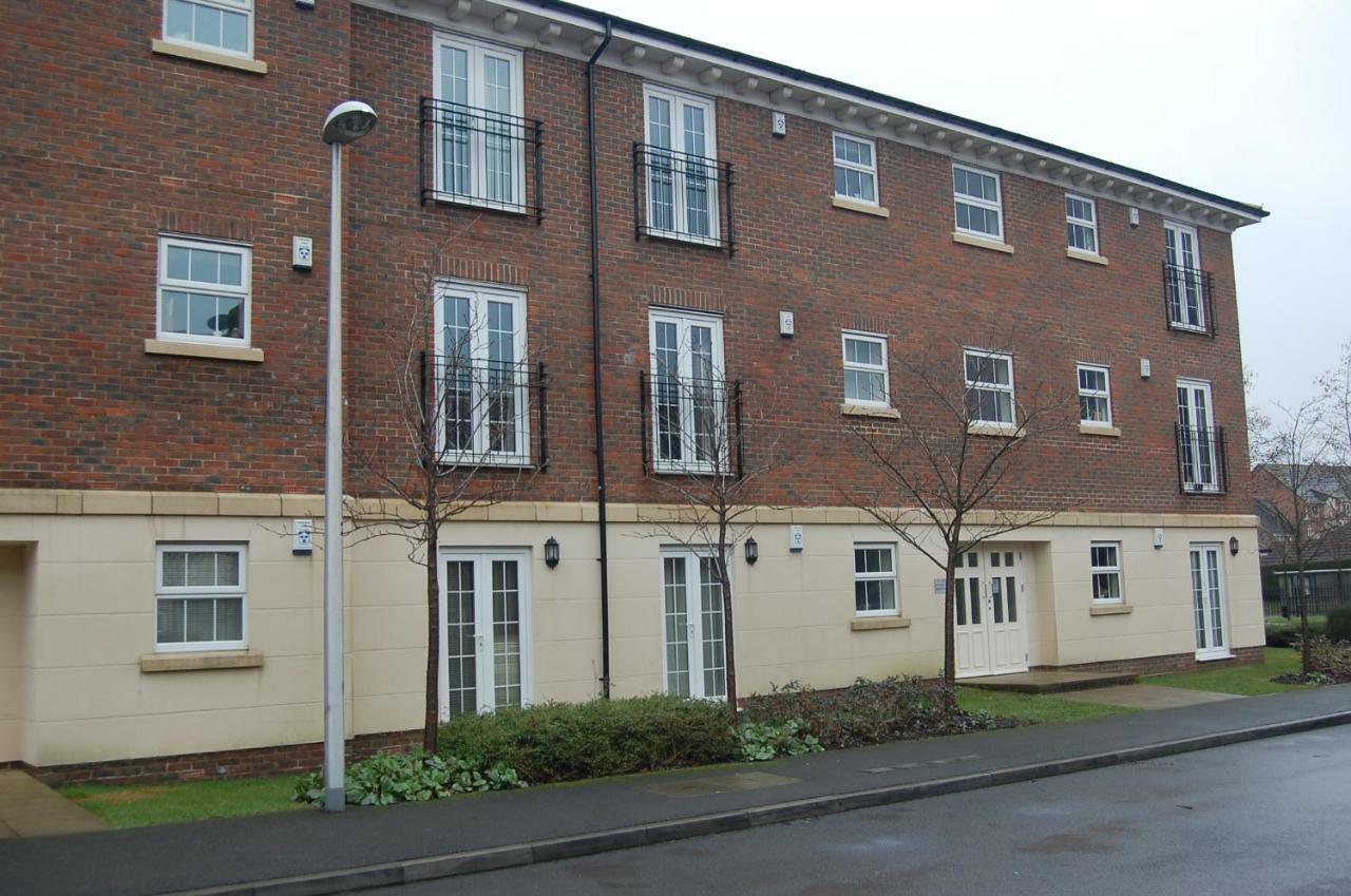 2 Bed 2 Bath At Jago Crt In Newbury - Free Allocated Parking Екстер'єр фото